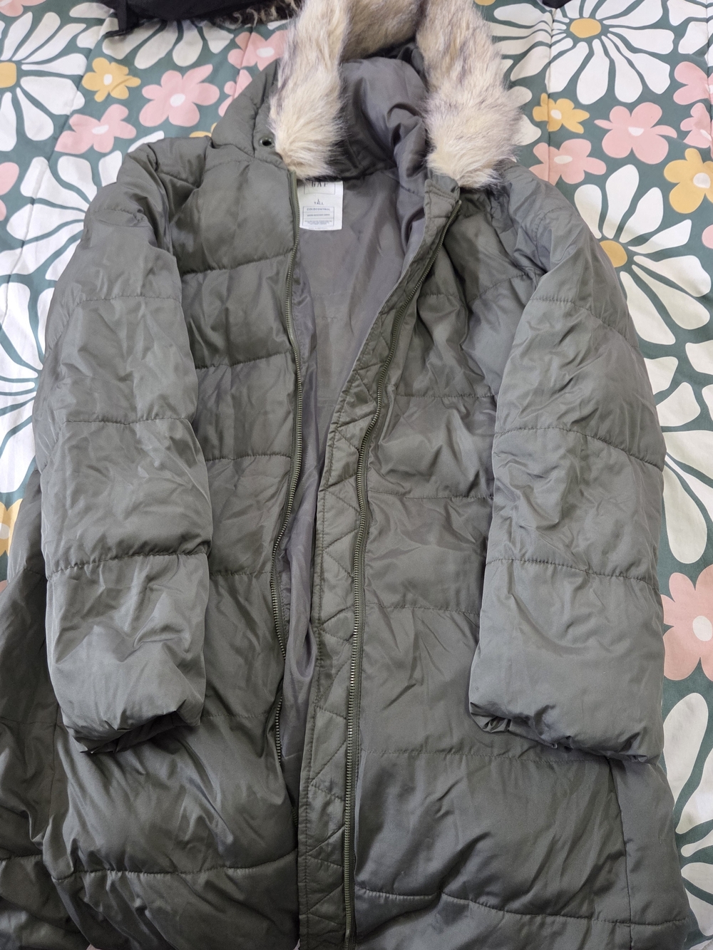 GAP Olive Green Puffer Jacket with Faux Fur Trimmed Hood